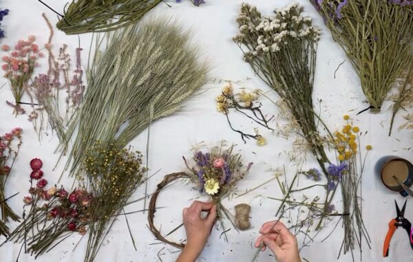 Taller de Corona de Flores Naturales