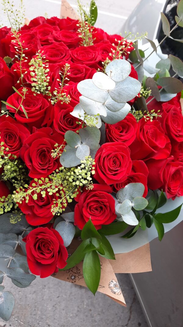 Ramo de rosas rojas XXL - Imagen 3